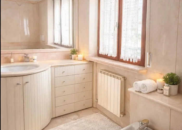 Appartamento Deluxe Vicino Al Mare E Al Centro Con Parcheggio Privato Апартаменты *